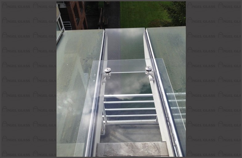 Domus Management - Apartment Glass Canopy System