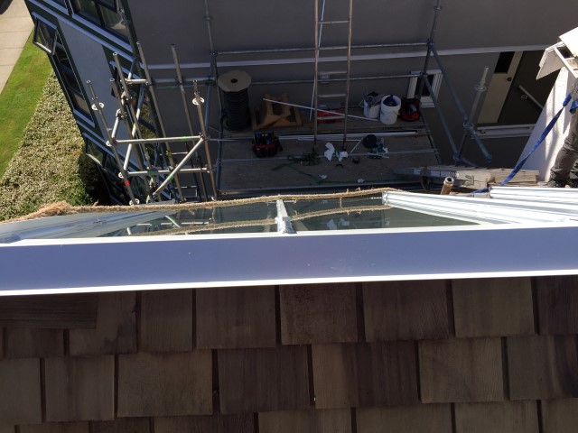 Residential Glass Skylight Replacement for Townhouse. Roof glass skylight with custom safety glass installed by Angel Glass. Skylight Vancouver. Roof glass replacement for a Vancouver home by Angel Glass. Foggy skylight, broken skylight glass, crack skylight glass.