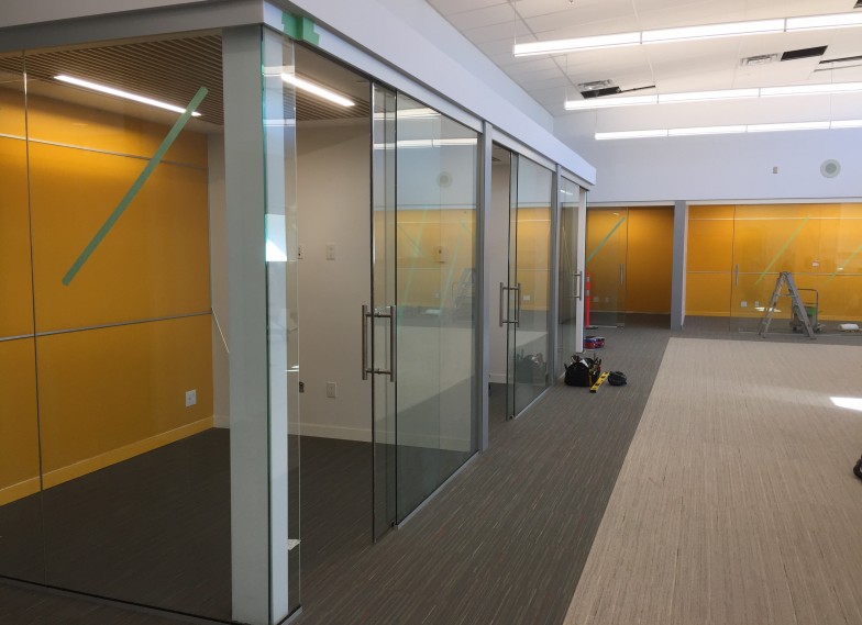 vancouver glass company with expertise in all sorts of glass projects.