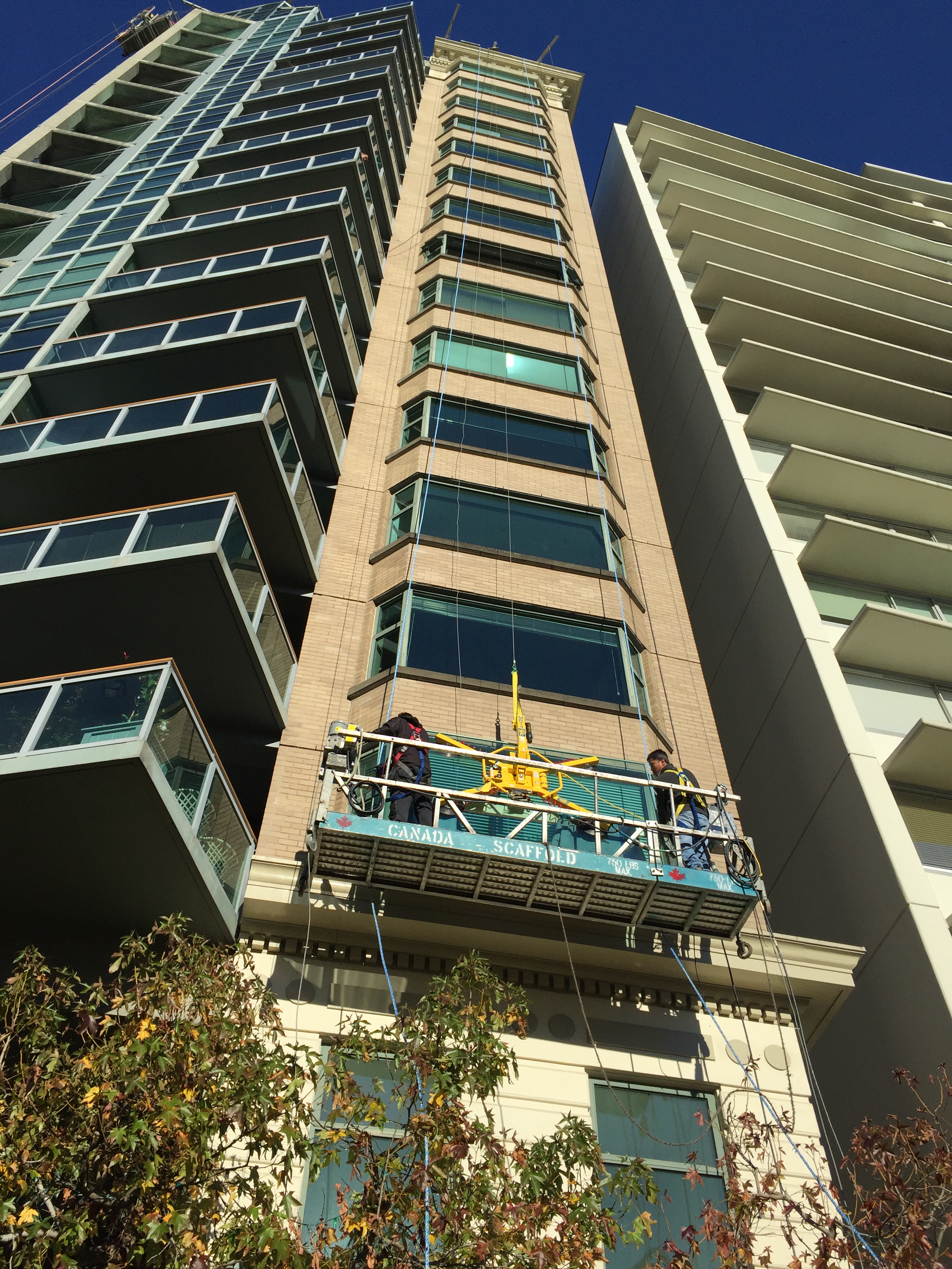 Window replacement for Downtown Vancouver Hi-rise apartment condo building