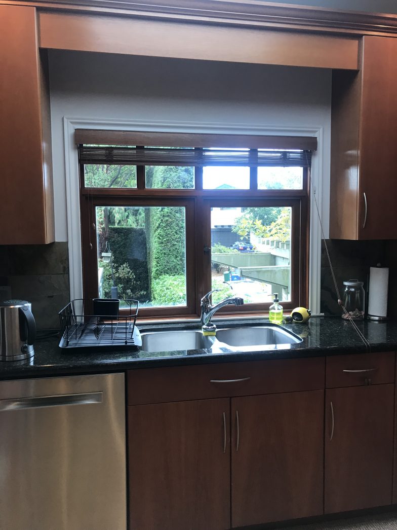kitchen window glass replacement