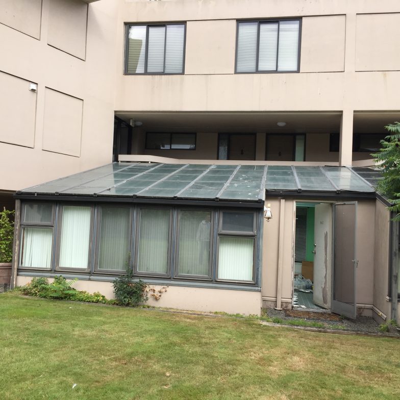 skylight replacement. Angel Glass replaced all roof glass for this skylight home in Vancouver.